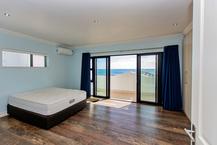 3 Bedroom Property for Sale in Sandy Point Western Cape